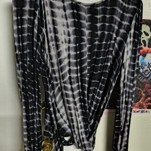 Willow Monochrome Tie-Dye Long Sleeve Top